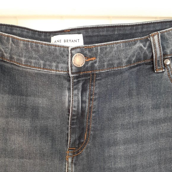 Lane Bryant Signature Fit Boyfriend Denim Midi-Rise Short Dark Wash Blue Size 18 - Picture 6 of 12